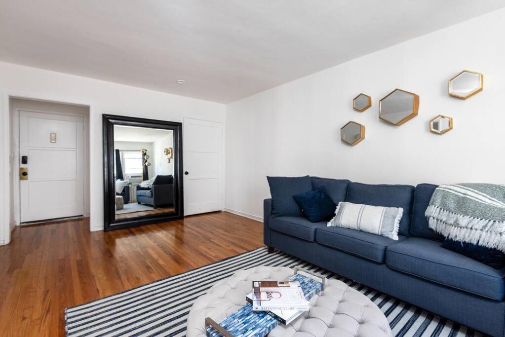 Luxe 1-bedroom W/ Hot Tub * Los Angeles