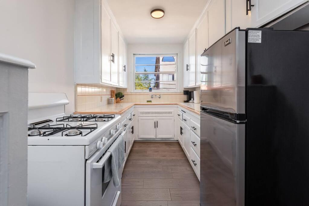 Luxe 1-bedroom W/ Hot Tub Los Angeles