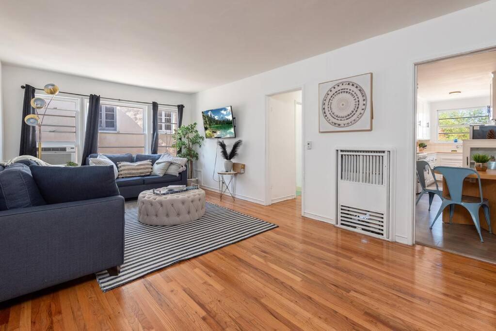 Luxe 1-bedroom W/ Hot Tub * Los Angeles